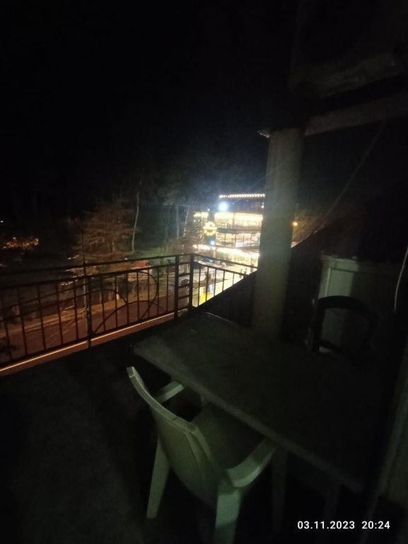 არასასოფლო სამეურნეო მიწის ნაკვეთი შენობით, ქალაქი ქობულეთი, გამზირი დ. აღმაშენებლი, N458