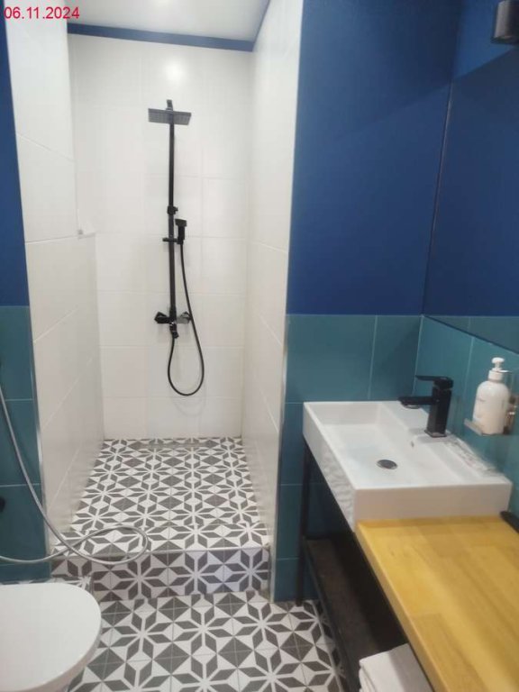 ბინა, ქალაქი თბილისი, ქუჩა ინგოროყვა, N 5, სადარბაზო 2, სართული 2, ბინა N18