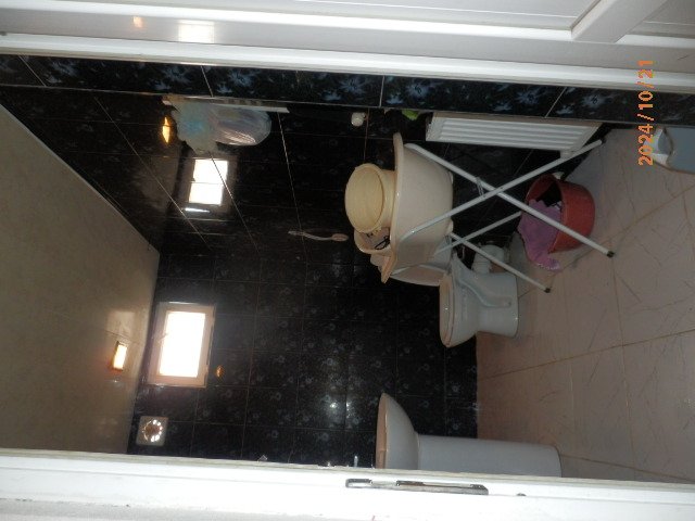 ქალაქი ქუთაისი, ქუჩა ლ. ასათიანი, N 24; ქალაქი ქუთაისი, ქუჩა სინაური, N 36. სართული 2, შენობა N1