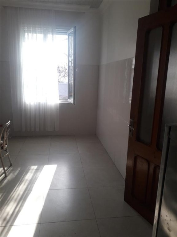 სასოფლო-სამეურნეო მიწის ნაკვეთი შენობით, ქობულეთის მუნიციპალიტეტი, სოფელი ქვედა დაგვა, 1-ლი ქუჩა, N 23