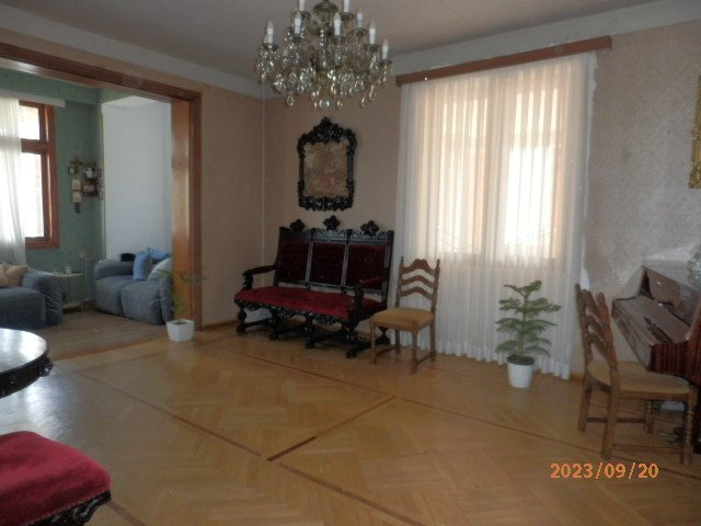 ბინა, ქალაქი ქუთაისი, ქუჩა თამარ მეფე, N 95, ბინა N21