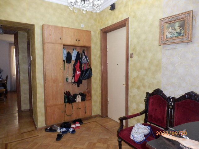 ბინა, ქალაქი ქუთაისი, ქუჩა თამარ მეფე, N 95, ბინა N21