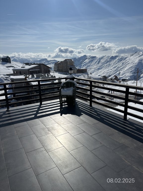 არასასოფლო სამეურნეო მიწის ნაკვეთი შენობით, ყაზბეგის მუნიციპალიტეტი, სოფელი გუდაური, მე-9 ქუჩის I ჩიხი, N 4