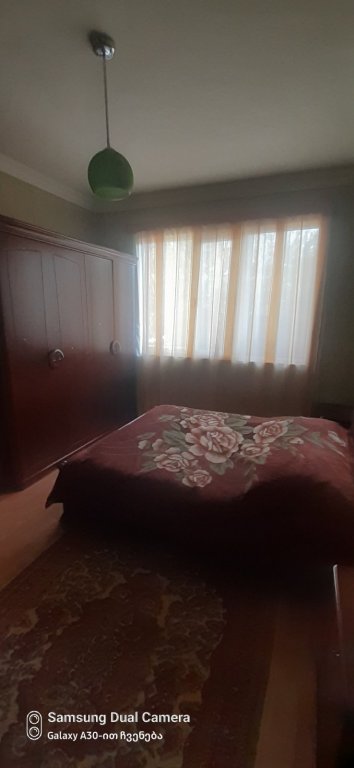 ბინა, ქალაქი ხაშური, ქუჩა გურამიშვილი, N 6, სადარბაზო 1, სართული 2, ბინა N6 და ღია აივანი