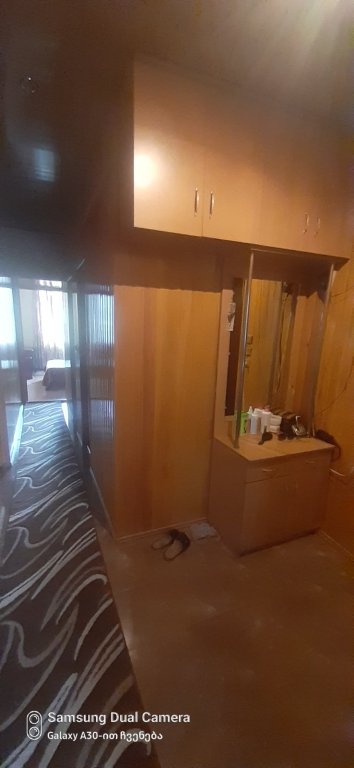 ბინა, ქალაქი ხაშური, ქუჩა გურამიშვილი, N 6, სადარბაზო 1, სართული 2, ბინა N6 და ღია აივანი