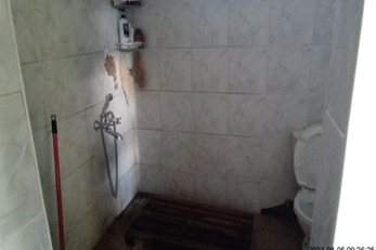 სასოფლო-სამეურნეო მიწის ნაკვეთი შენობით, ოზურგეთის მუნიციპალიტეტი, სოფელი მაკვანეთი, 1-ლი ქუჩა, N 37