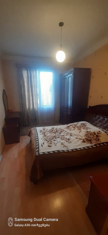 ბინა, ქალაქი ხაშური, ქუჩა გურამიშვილი, N 6, სადარბაზო 1, სართული 2, ბინა N6 და ღია აივანი