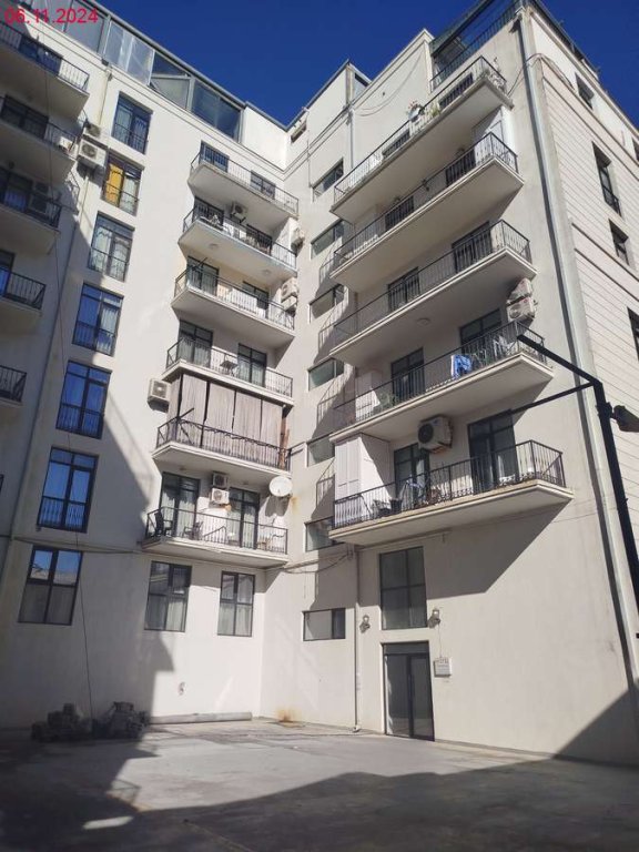 ბინა, ქალაქი თბილისი, ქუჩა ინგოროყვა, N 5, სადარბაზო 2, სართული 2, ბინა N18