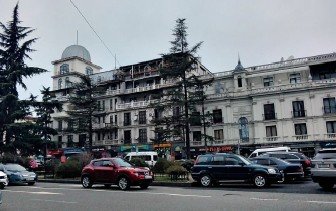 ბინა, ქალაქი ბათუმი, ზვიად გამსახურდიას ქუჩა N 49 / ილია ჭავჭავაძის ქუჩა N 44, სადარბაზო 4, სართული 3, ბინა N55