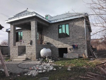 სასოფლო-სამეურნეო (საკარმიდამო) მიწის ნაკვეთი შენობით, გარდაბნის მუნიციპალიტეტი, სოფელი მუღანლო, მე-17 ქუჩა, N 9